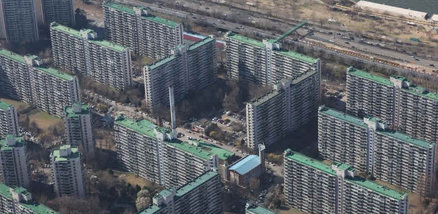 전망 좋은 곳에 저소득층 주택? 서울시 정책에 현장 뒤집히다